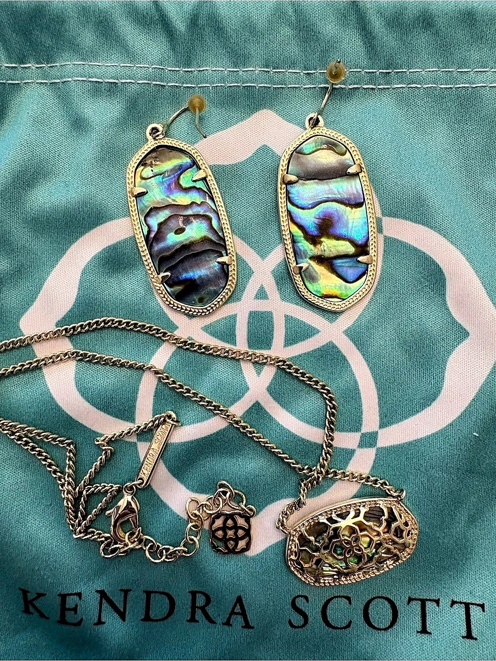 RARE Kendra Scott Gold Abalone Set Elle Earrings & Retired Dylan Necklace Lot - Picture 4 of 7